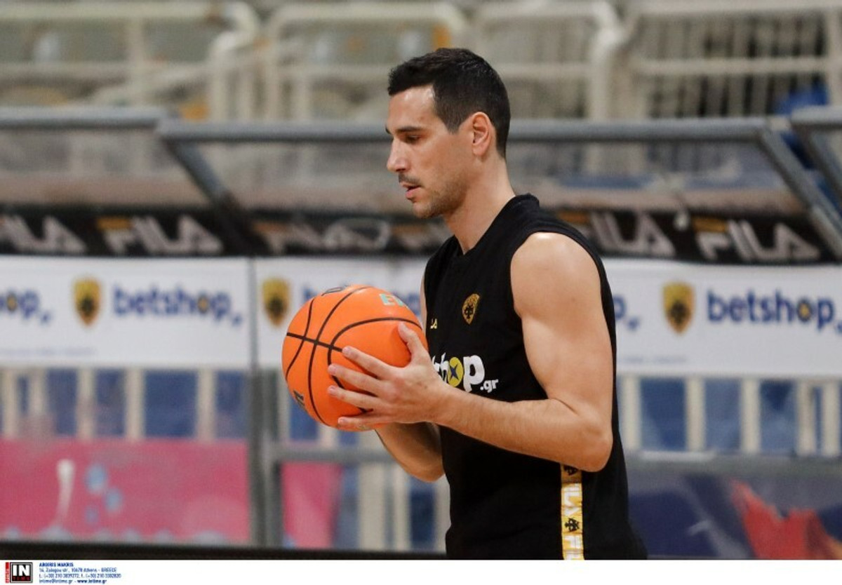 Ζήσης: &quot;Εξεπλάγην όταν ο Νικ μίλησε για εμένα και την Εθνική&quot; (vid)