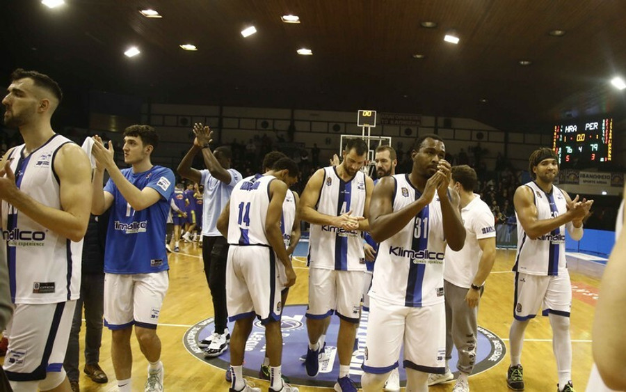 Σκουρτόπουλος: "Με όλες μας τις δυνάμεις για τη νίκη"