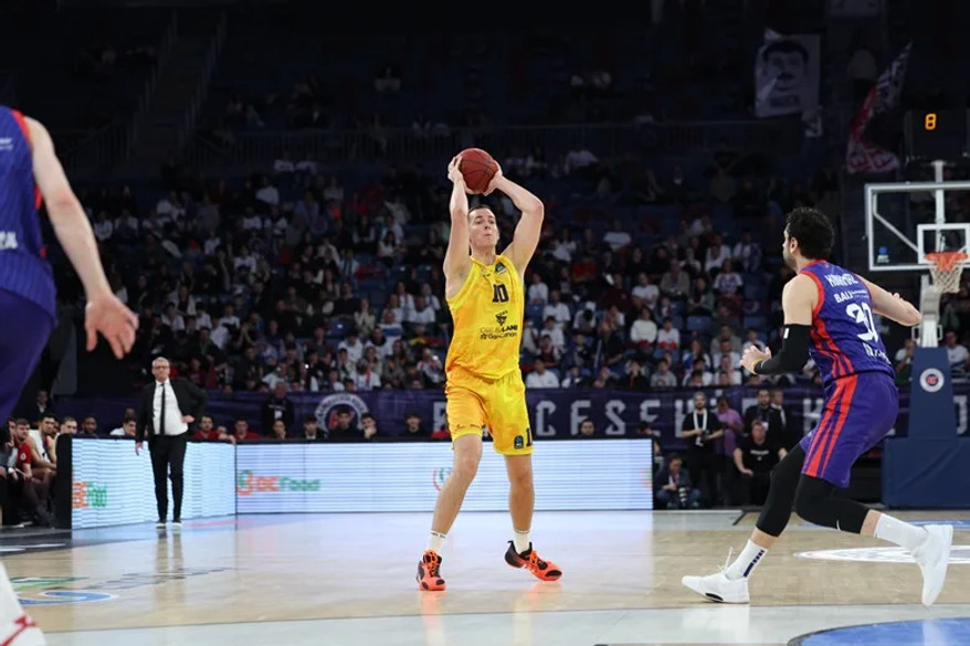 Στους τελικούς του EuroCup η Γκραν Κανάρια 76-72 στην Τουρκία την Μπαχτσεσεχίρ