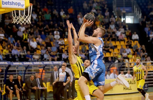 Αχτύπητη τριάδα οδήγησε τον Ιωνικό στο 77-72 επί του Άρη στη Θεσσαλονίκη (pics)