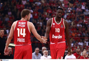 Ολυμπιακός-Ζαλγκίρις 74-68: Πρώτη νίκη με άμυνα, Βεζένκοφ, Φουρνιέ και Φαλ