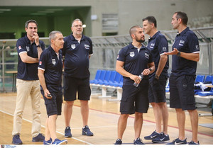 Σκουρτόπουλος: &quot;Στο Παγκόσμιο θα πάνε όσοι παίξουν στα παράθυρα&quot;