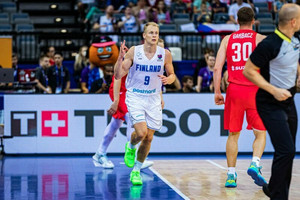 Με &quot;βροχή&quot; από τρίποντα η Φινλανδία 89-59 την Πολωνία (pics)