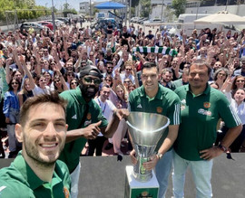 Παναθηναϊκός: Το τρόπαιο της EuroLeague στα γραφεία του ΟΠΑΠ (pics &amp; vid)