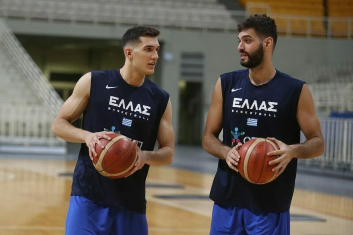 Ζούγρης-Μαντζούκας: “Ευλογημένοι που είμαστε στην Εθνική Ανδρών” (vid)