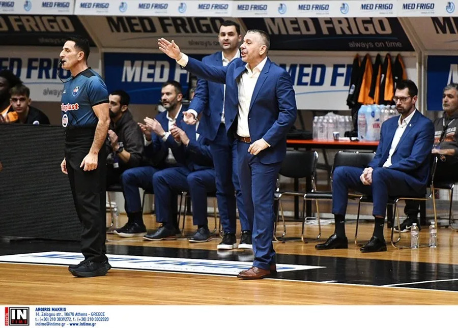 Παπαθεοδώρου: "Απογοητευτική η εικόνα μας και στα 40 λεπτά" (vid)