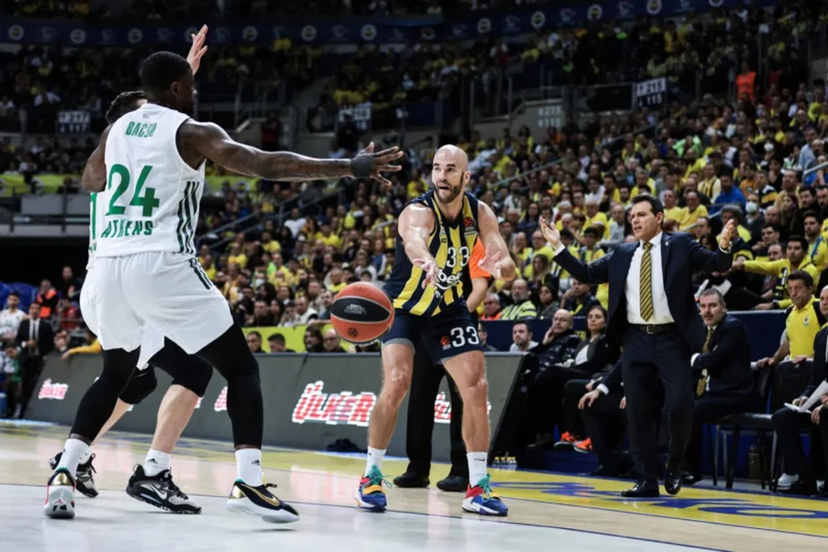 Με ΛεΝτέι, Καλάθη και Γκουντάιτις το Top-10 της EuroLeague (vid)