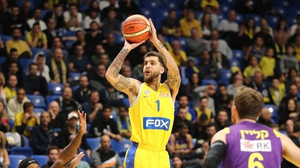 Εύκολα η Μακάμπι τη δέκατη σερί νίκη, 94-76 τη Χάποελ Χολόν