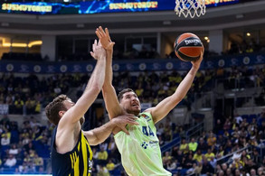 Τεράστια νίκη της Μπαρτσελόνα 83-75 τη Φενέρμπαχτσε στην Πόλη!