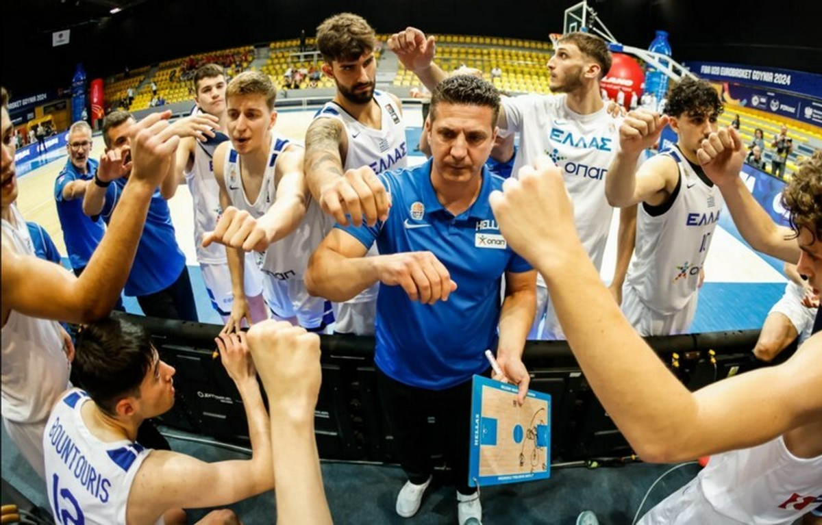 Παπαδόπουλος: &quot;Πολύ περήφανος γι&#039; αυτά τα παιδιά&quot;