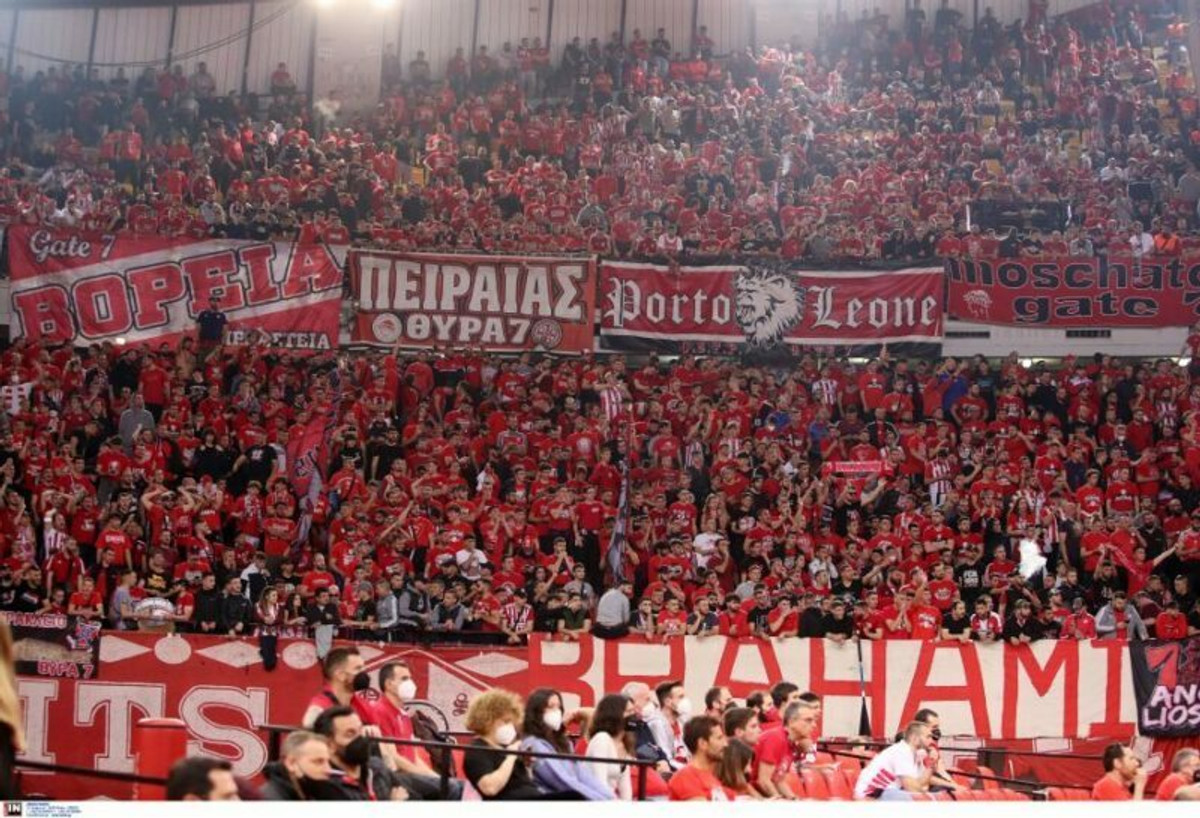 Ολυμπιακός: &quot;Dress code&quot; και στους τελικούς (vid)