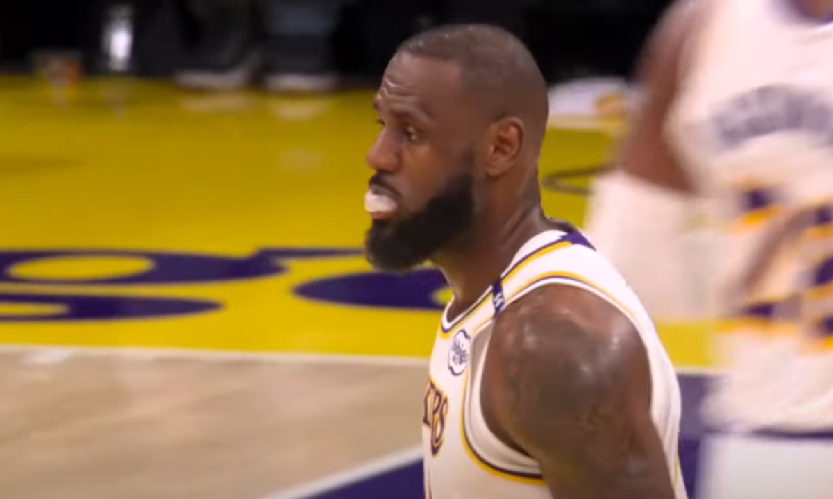 Με νέο triple double ΛεΜπρον οι Λέικερς, σαρωτικό Μέμφις στο Πόρτλαντ (vids)