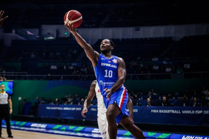 Ανγκόλα-Δομινικανή Δημοκρατία 67-75: &quot;Λύγισε&quot; τον Ντε Σόουζα του Άρη για το αήττητο (pics)