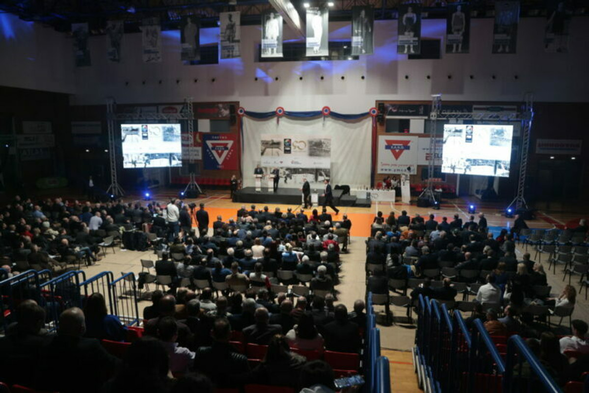 Η Θεσσαλονίκη γιόρτασε τα 90 χρόνια της FIBA (pics &amp; vid)