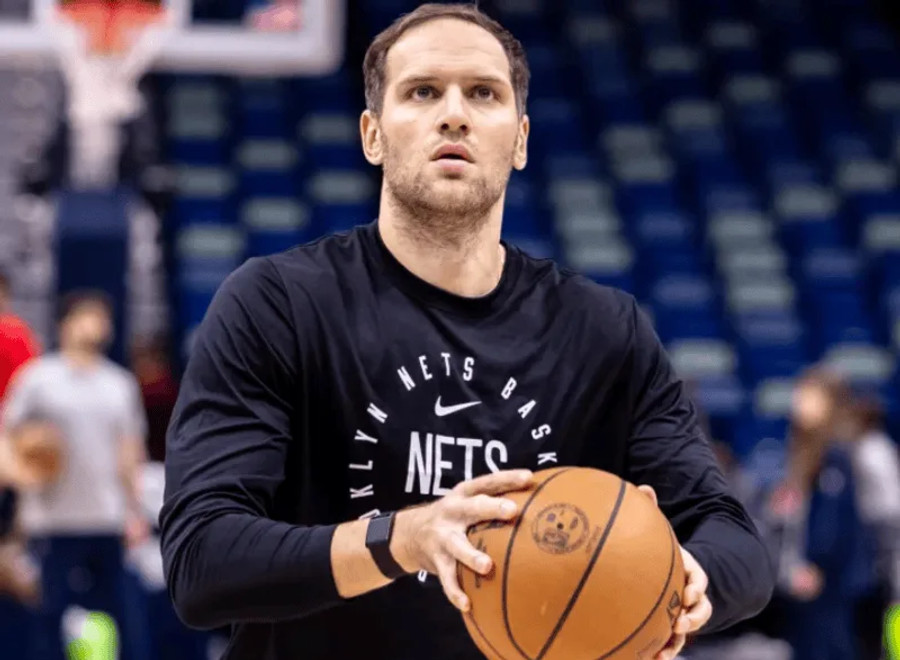 NBA: Οι Νετς αποδεσμεύουν τον Μπογκντάνοβιτς που χάνει την υπόλοιπη σεζόν