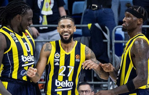 Η Φενέρ διέλυσε 109-74 τη Μακάμπι με σπουδαία δουλειά από τους Έλληνες (vid)