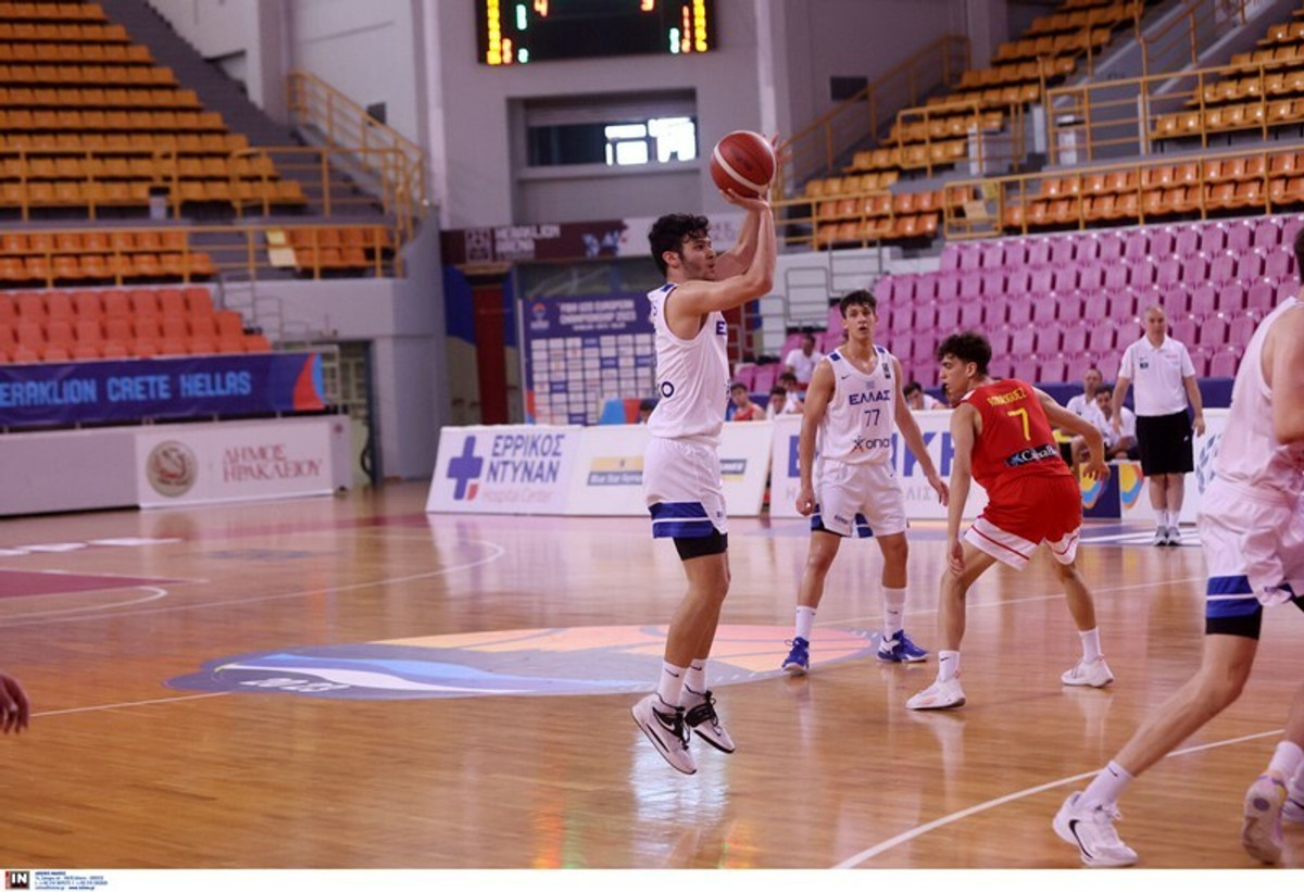 Ναυπλιώτης: &quot;Το μυαλό μας στο επόμενο φιλικό&quot;