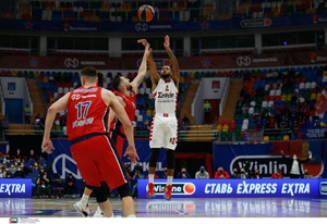 ΤΣΣΚΑ Μόσχας-Ολυμπιακός 88-82: Ο Κλάιμπερν χάλασε την απίθανη βραδιά του Ντόρσεϊ (pics)