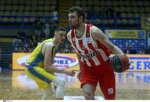 Περιστέρι-Ολυμπιακός 57-92: Δια περιπάτου το 2-0 και τώρα Προμηθέας (vids &amp; gallery)