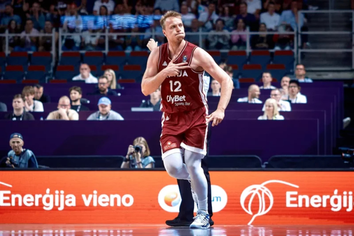 Έλειπε ο Σενγκέλια &quot;χόρευε&quot; η Λετονία, 83-55 τη Γεωργία