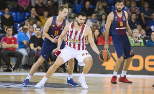 Έβγαλε μέρος της προπόνησης ο Κώστας Παπανικολάου πριν από την Μπαρτσελόνα