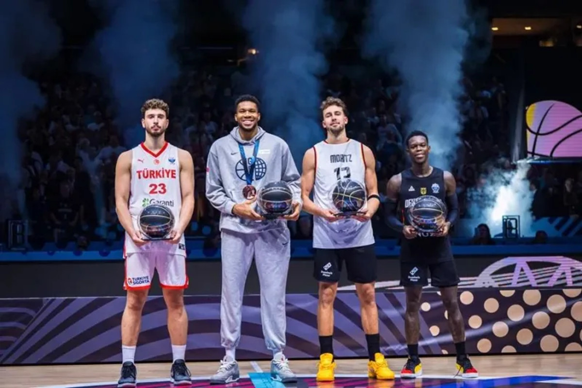 EuroBasket 2025: Στην καλύτερη πεντάδα ο Γιάννης Αντετοκούνμπο, MVP ο Σρέντερ