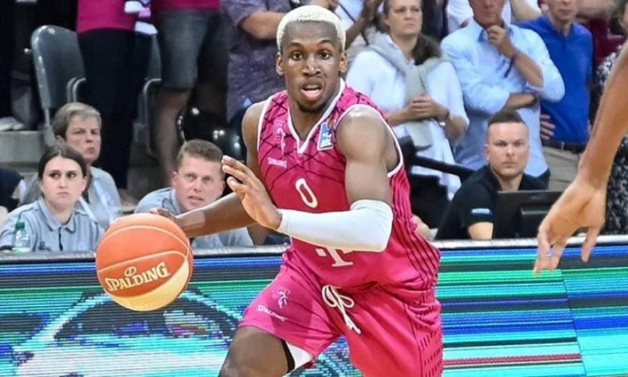 Βόννη-Λούντβισμπουργκ 80-71: Έχει το προβάδισμα με Σορτς