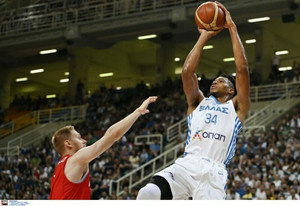 Ελλάδα-Πολωνία 101-78: Με κυρίαρχο Γιάννη και σούπερ αρχική πεντάδα (vids &amp; pics)