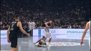Σοβαρός τραυματισμός του Ντεκ στο γόνατο, αποχώρησε κλαίγοντας! (vid)