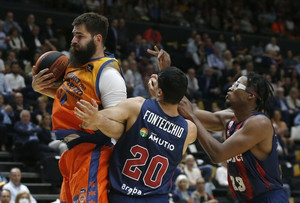 Liga Endesa: Break η Μπασκόνια στη Βαλένθια, πρώτο βήμα για ημιτελικά (vid)