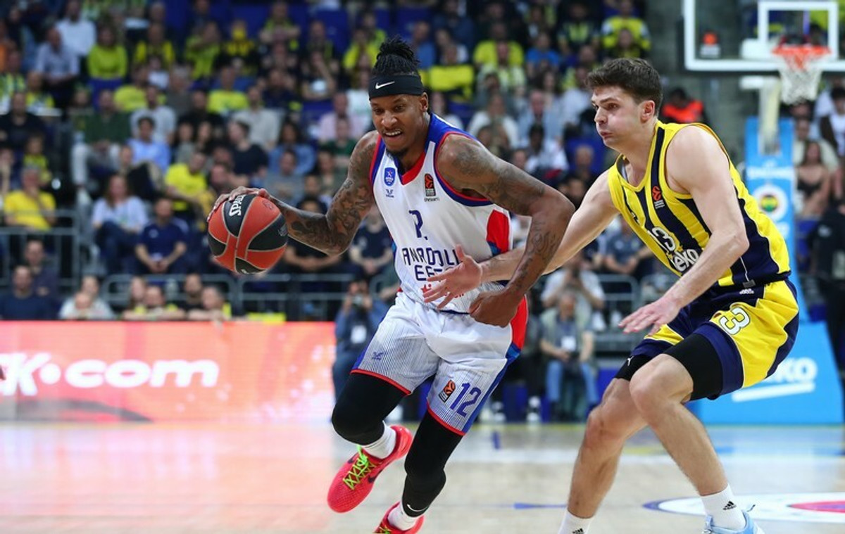 Η Εφές 82-80 τη Φενέρμπαχτσε, στο χέρι της το play-in! (vid)