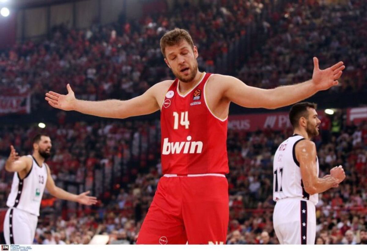 Βεζένκοφ: MVP για δεύτερη σερί αγωνιστική στη EuroLeague (vid)