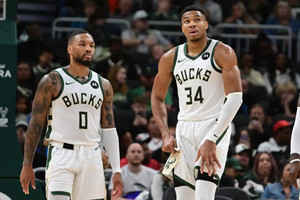 Μπακς: Χωρίς Γιάννη και Λίλαρντ στο Game 4 με τους Πέισερς