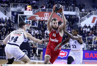 Εύκολα ο Ολυμπιακός με φοβερό Βεζένκοφ, 90-60 τον ΠΑΟΚ (gallery &amp; vids)