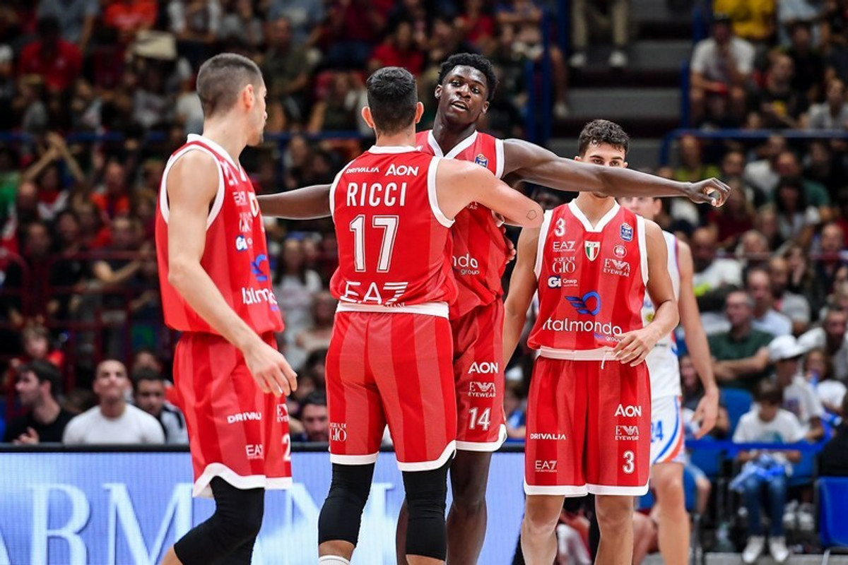 Lega Basket: Δύσκολες νίκες στην πρεμιέρα για Μιλάνο και Βίρτους (vids)