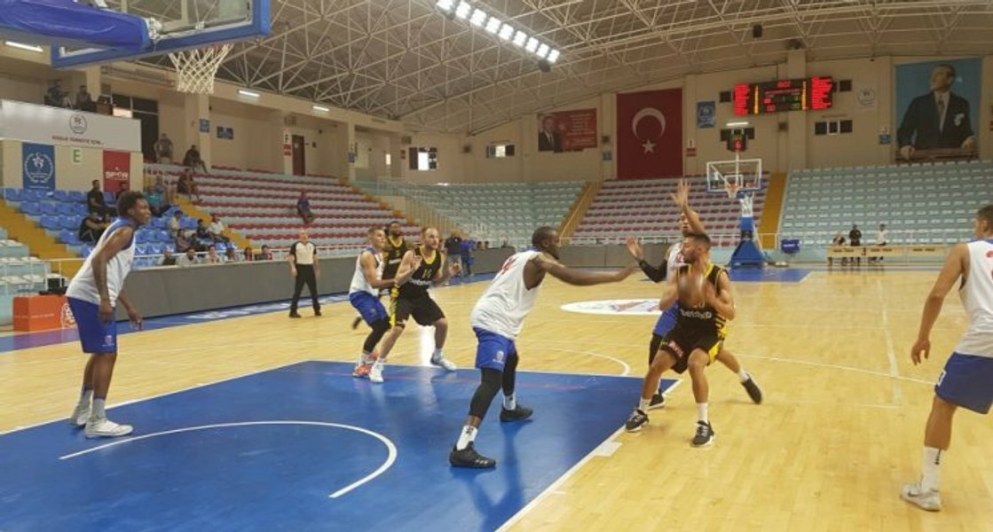 Νίκη στην Πόλη για την ΑΕΚ 71-68 την Μπουγιουκτσεκμέτσε