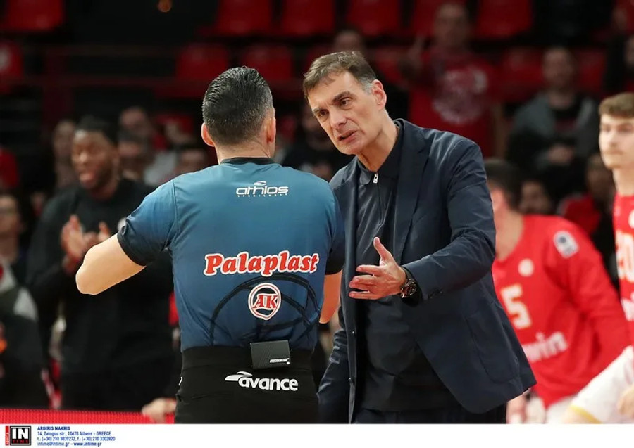 Μπαρτζώκας: "Ούτε υπερομάδα, ούτε σε κρίση επειδή χάσαμε δύο ματς" (vid)