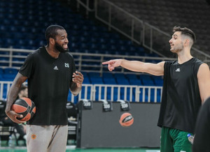 Λεσόρ: &quot;Πρωταπριλιάτικο αστείο το κούρεμά μου&quot; (pic &amp; vid)