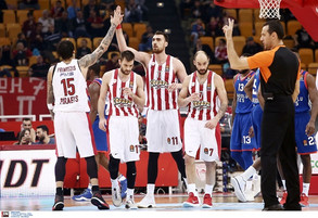 Μιλουτίνοβ: Ο συναισθηματικός αποχαιρετισμός του στον Ολυμπιακό (pic)