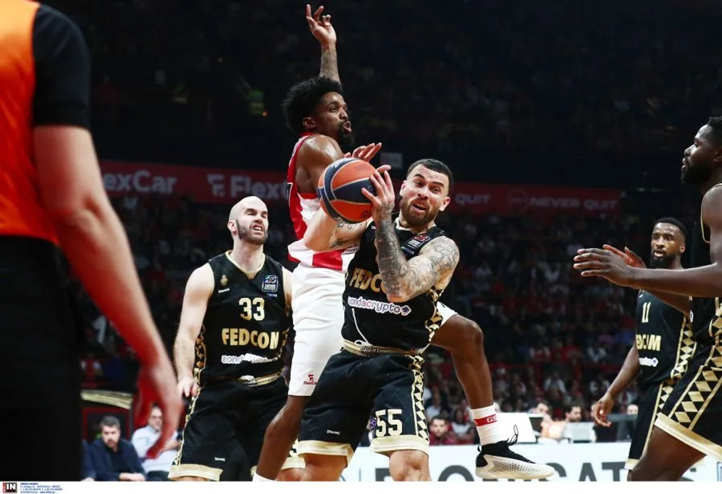 Τρίτη σερί ήττα ο Ολυμπιακός, 80-77 από τη Μονακό στο ΣΕΦ