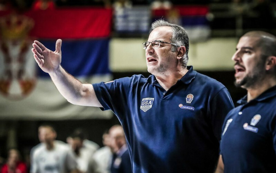 Σκουρτόπουλος: &quot;Τα παιδιά έδωσαν τα πάντα σε αυτά τα δέκα ματς&quot; (video)