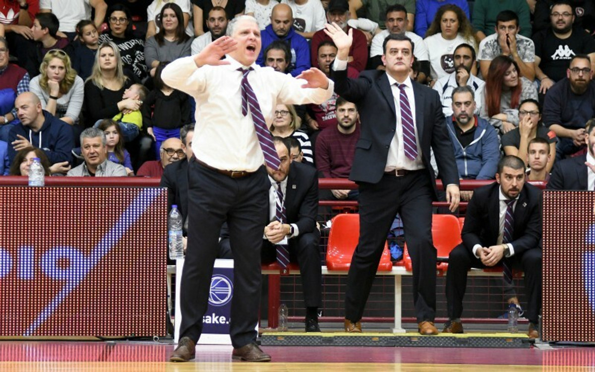 Μανωλόπουλος : &quot;Κανένας αγώνας δεν τελειώνει νωρίτερα από τα 40 λεπτά&quot;