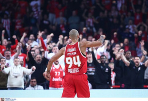Ολυμπιακός-Παρί: Η photo gallery από το κατάμεστο ΣΕΦ