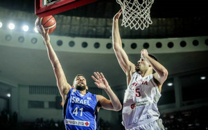 Με buzzer Σερμαντίνι &quot;ζωντανή&quot; η Γεωργία, 71-69 το Ισραήλ στην παράταση !