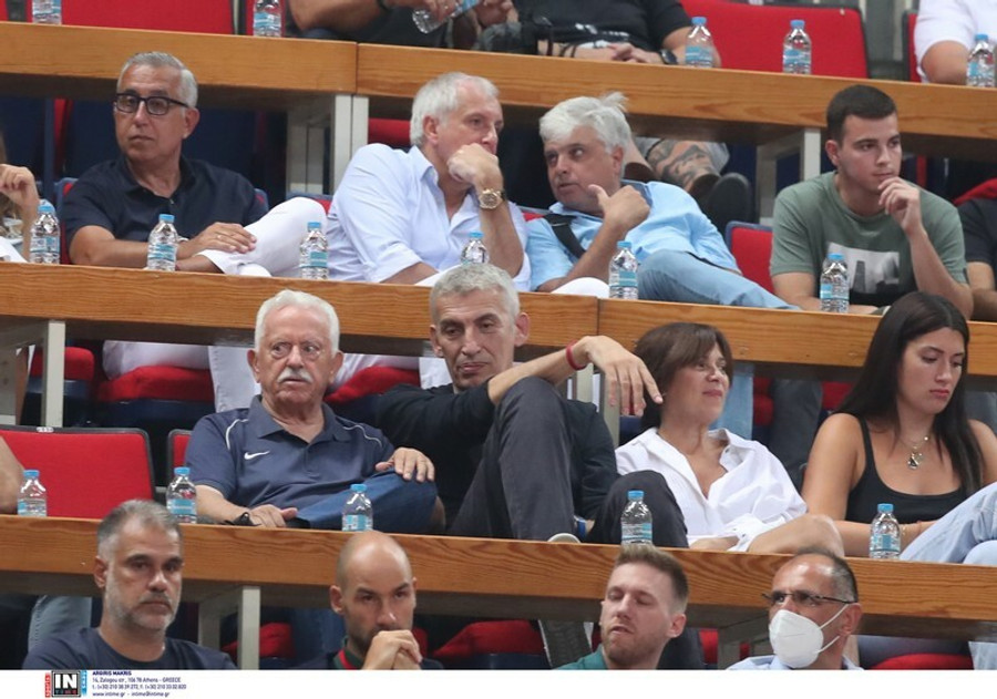 Όλος ο καλός ο κόσμος στο ΟΑΚΑ για το Ελλάδα-Ισπανία (pics)