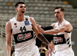ΕΣΑΚΕ: Ο Μήτογλου &quot;υπέγραψε&quot; το 2-1 με τρία ρεκόρ καριέρας!