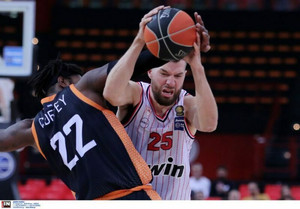 LIVE STREAMING: Ολυμπιακός-Προμηθέας Πάτρας 80-69 (τελικό)