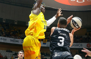Copa del Rey: Με Φερνάντεθ στα ημιτελικά η Τενερίφη, 89-73 την Γκραν Κανάρια (vid)