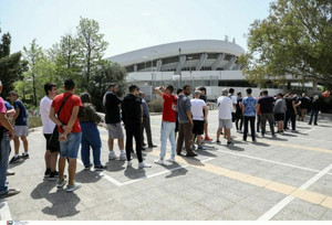 Τεράστιες ουρές πριν από το... sold out στο Ολυμπιακός-Μονακό! (gallery)