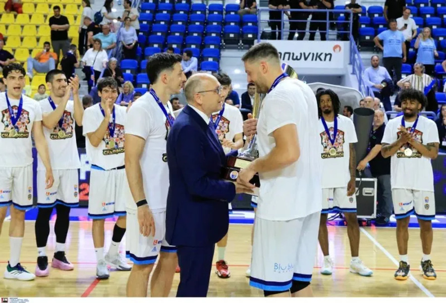 Mελισσαράτος: Να γιορτάσουμε με τους ανθρώπους που μας στήριξαν